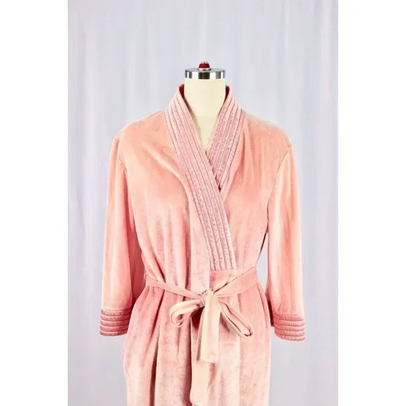 Vintage 1960's Pink Velvet Quilted Satin Robe Dressing Gown - Picture 2 of 13